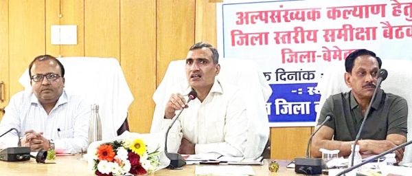 समिति ने स्कूलों में पढ़ाई, शिक्षकों के पद व भवनों की स्थिति की ली जानकारी