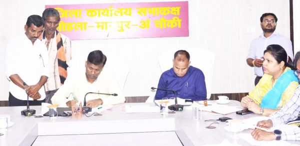 कुम्हारों ने रखी इलेक्ट्रॉनिक  चाक प्रदाय करने की मांग