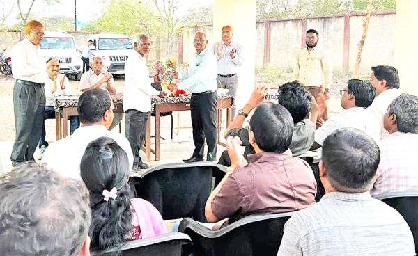 लाइनकर्मी ही विद्युत कंपनी के  प्रमुख आधार स्तंभ- मेश्राम