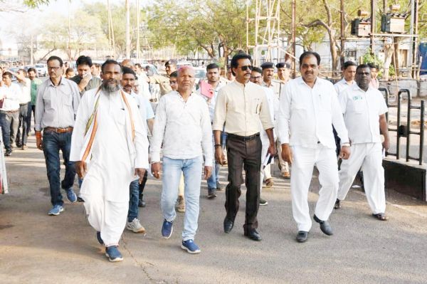 कलेक्टर ने गिरौदपुरी का दौरा कर मेले की तैयारी का लिया जायजा