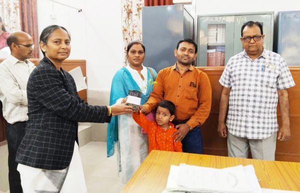 नेशनल लोक अदालत में एक लाख मामले निपटे
