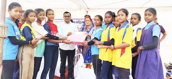 महिला दिवस पर जिला स्तरीय महिला खेल स्पर्धा