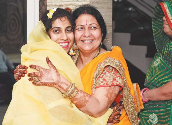 महतारी वंदन योजना सास -बहू को एक साथ आया खुशियों का संदेश