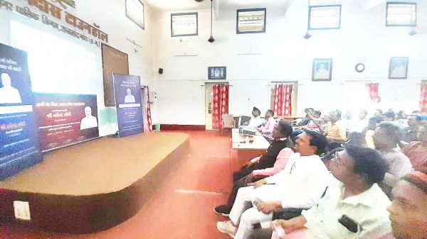 वंचित समूहों से पीएम ने किया सीधा संवाद