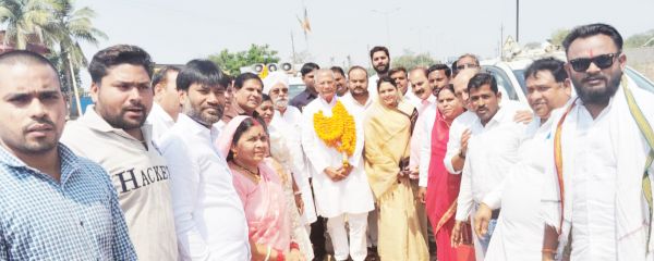 कुरुद में कांग्रेस प्रत्याशी ताम्रध्वज साहू का स्वागत 