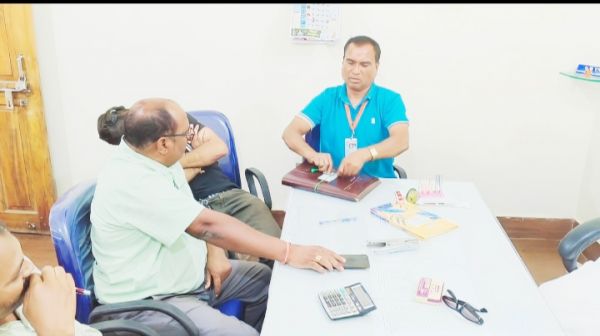 गोदाम निर्माण चहेते ठेकेदार को देने की गुपचुप तैयारी,  अंतिम तिथि को निविदा का प्रकाशन