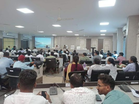 रोगियों को दें बेहतर उपचार - कलेक्टर