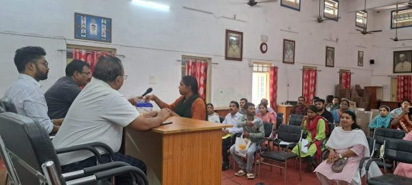 लॉटरी से 14 हितग्राहियों को आवास का आबंटन