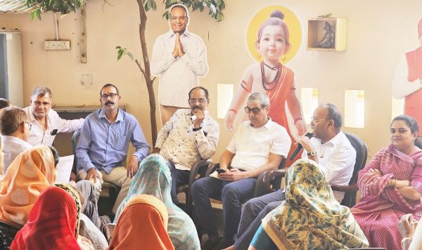 कथा वाचक प्रदीप मिश्रा की महाशिवपुराण, विधायक ने ली तैयारी बैठक