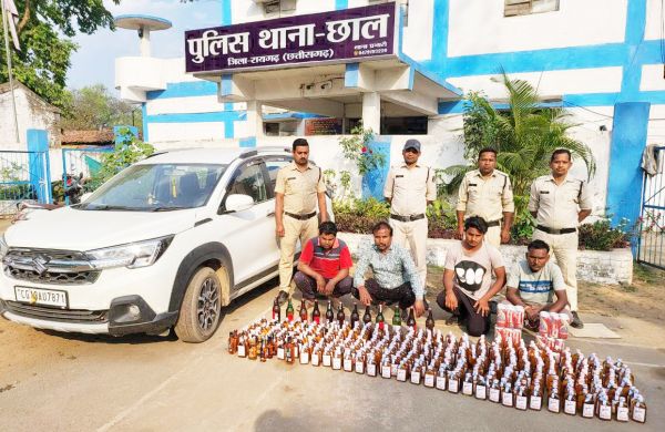 होटल-ढाबों में दबिश, शराब जब्त