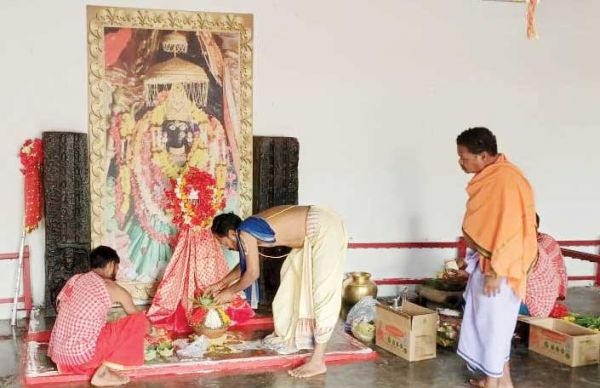   कलश स्थापना के साथ फागुन मेला शुरू