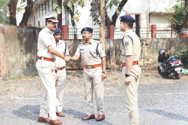 फरार वारंटियों व गुंडा बदमाश, असामाजिक तत्वों पर कार्रवाई के निर्देश