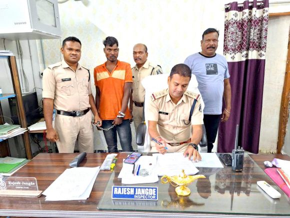 मामूली बात में पीट-पीटकर  अधेड़ ग्रामीण की हत्या