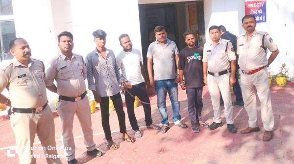 बलवा-हत्या कोशिश, नाबालिग समेत 5 गिरफ्तार