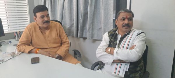 सुरेन्द्र को मिला पूर्व पीसीसी महामंत्री सिसोदिया का साथ