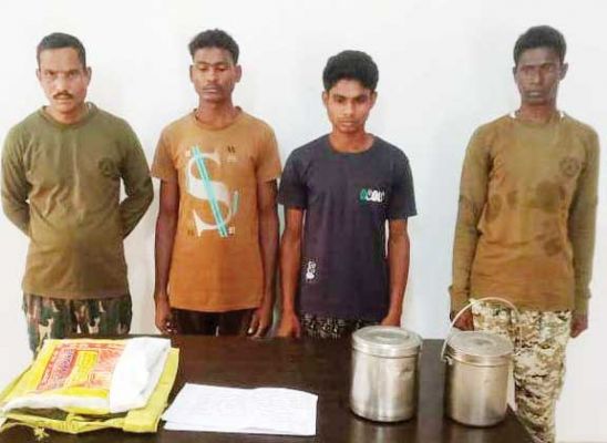 विस्फोटक के साथ दो नक्सली गिरफ्तार