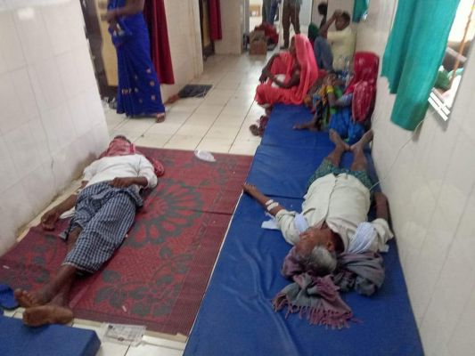 होली मिलन समारोह में भांग पीने के बाद दर्जनों बीमार