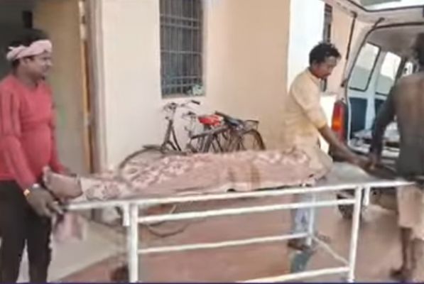 36 घंटे बाद पोस्टमार्टम, भटकते रहे परिजन