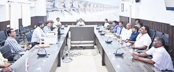 लोकसभा निर्वाचन 2024, ईवीएम मशीनों का प्रथम रेंडमाईजेशन