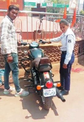 मॉडिफाई बुलेट साइलेंसर वाहन चालकों पर चालान