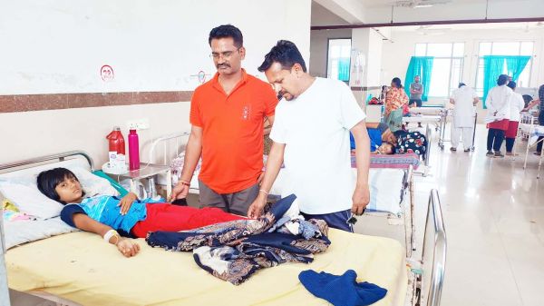 डेढ़ दर्जन बच्चे उल्टी-दस्त व पीलिया से पीडि़त