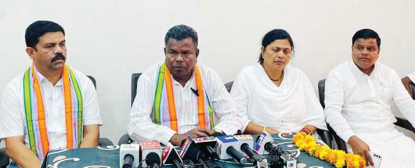 केंद्र में कांग्रेस की सरकार बनते ही हर महिला को प्रतिवर्ष एक-एक लाख रुपये-कवासी
