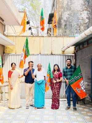 विजय संकल्प दिवस पर झंडारोहण