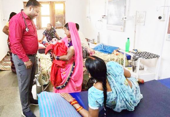 मौसमी बीमारी के मरीज बढ़े,  सरकारी अस्पताल में पहुंच रहे 
