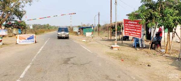 बिना दस्तावेज के आ रहा सामान, कारोबारियों ने जताई नाराजगी