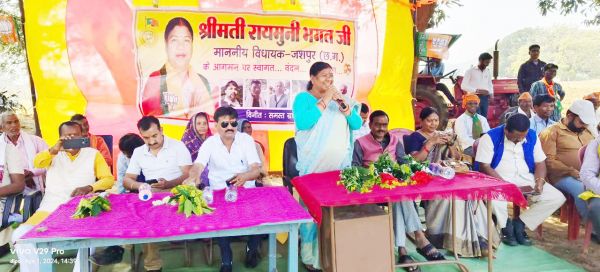 विधायक ने लाभार्थियों से की मुलाकात