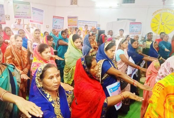 स्वीप संगोष्ठी में किसानों ने ली शत-प्रतिशत मतदान करने शपथ