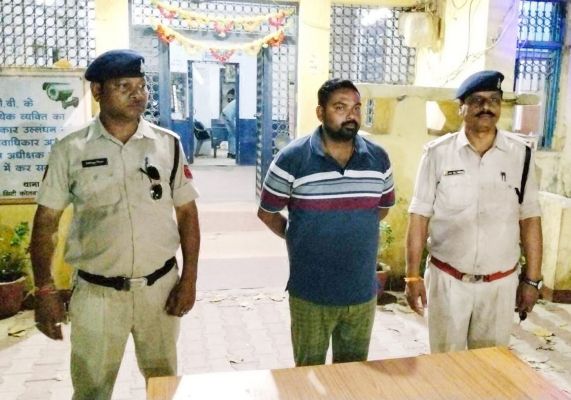सेक्स रैकेट : एक आरोपी के बैंक खाते में 5 लाख का लेनदेन 