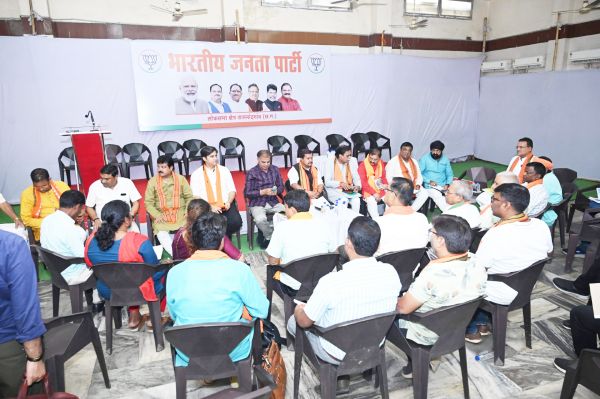नितिन ने ली 4 विस की बैठक