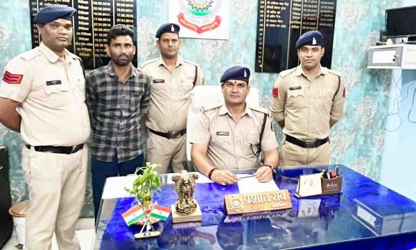 हत्या का फरार आरोपी गिरफ्तार