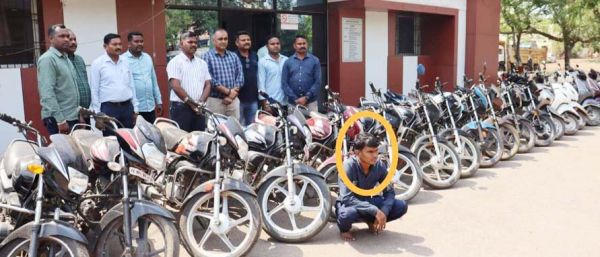 चोरी की 19 बाइक संग आरोपी गिरफ्तार