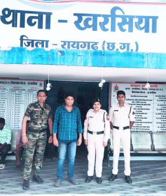 रास्ता रोककर युवती से छेडख़ानी, गिरफ्तार