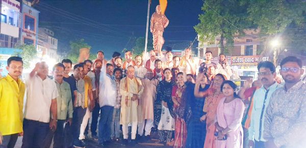 नेता प्रतिपक्ष के बयान के विरोध में भाजपा ने निकाली मौन रैली