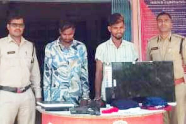 सोना-चांदी सहित नकदी चोरी करने वाले 2 पकड़ाए