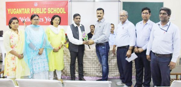युगांतर के प्राचार्य के रूप में डॉ.पोनुगोटी ने संभाला पदभार