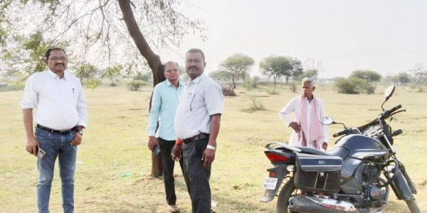 जनपद सीईओ ने किया  कार्यों की ली जानकारी