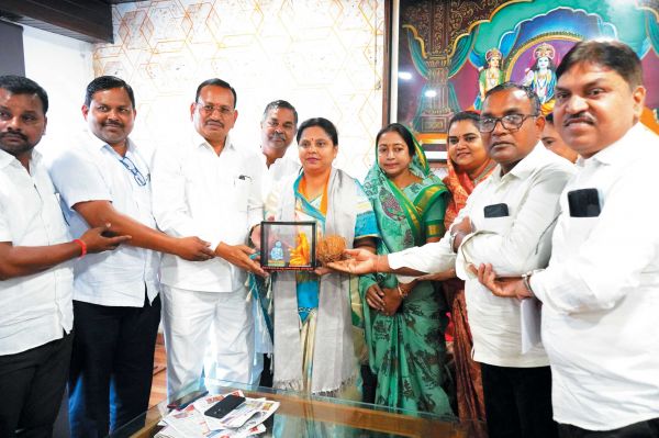 साहू समाज को रुपकुमारी ने दी कर्मा जयंती की बधाई