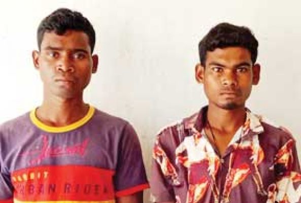नाबालिग सहित 3 नक्सली गिरफ्तार