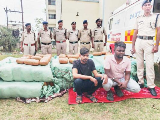 सवा 2 करोड़ का गांजा जब्त, 2 बंदी, एंबुलेंस से कर रहे थे तस्करी