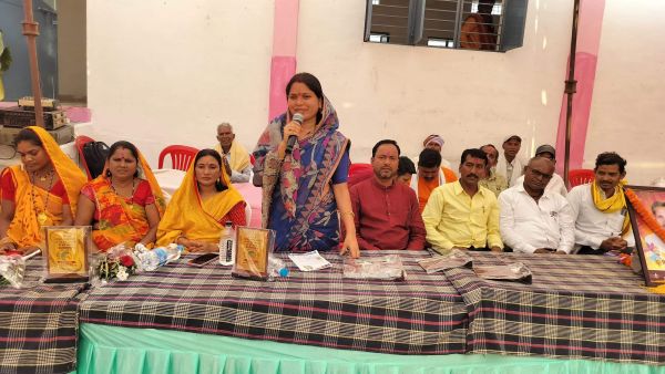 मां कर्मा के प्रांगण में प्रतिदिन जलाए मातृशक्ति आस्था के एक दीप- रंजना