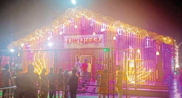 चैत्र नवरात्रि: दंतेश्वरी मंदिर में आकर्षक सजावट