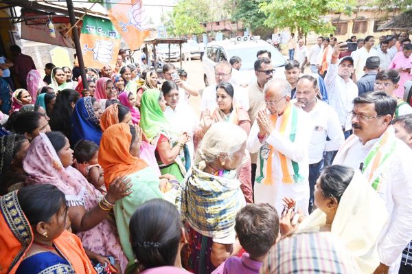 दिल्ली में कांग्रेस सरकार बनी तो मनरेगा मजदूरी मिलेगी चार सौ-ताम्रध्वज