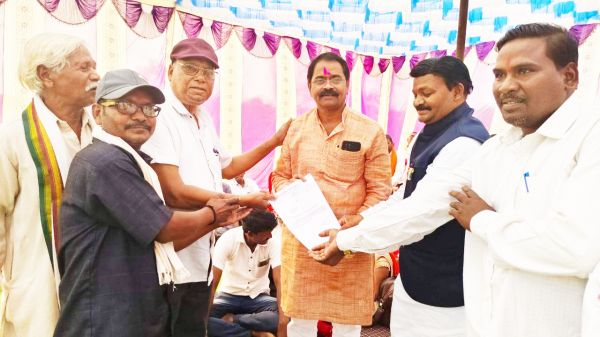 धीवर समाज के प्रांतीय आमसभा में शामिल हुए विधायक इन्द्र साव