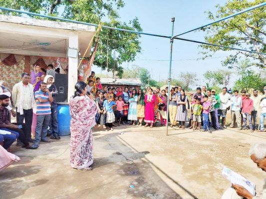 विधायक यशोदा वर्मा ने चुनावी प्रचार में सभा को किया संबोधित 