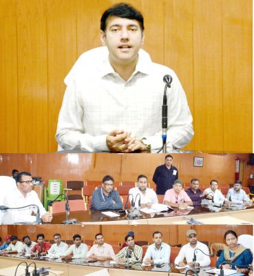 कलेक्टर की अध्यक्षता में मीडिया प्रमाणन व  अनुवीक्षण समिति के सदस्यों का प्रशिक्षण 