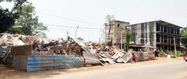भाजपा नेता हत्या के आरोपी के अवैध कब्जे पर चला था बुलडोजर